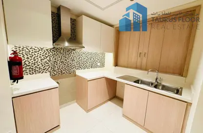 شقة - 2 غرف نوم - 3 حمامات للايجار في شارع الكورنيش - كورنيش ديرة - ديرة - دبي