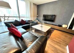 Living Room image for: Apartment - 2 bedrooms - 4 bathrooms for rent in Building 22 - City Walk - Dubai, Image 1