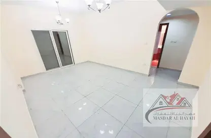 شقة - 2 غرف نوم - 2 حمامات للايجار في بناية مويليح 29 - مويلح - الشارقة