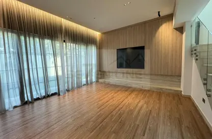 Villa - 4 Bedrooms - 5 Bathrooms for rent in Nad Al Sheba Villas - Nad Al Sheba 3 - Nad Al Sheba - Dubai