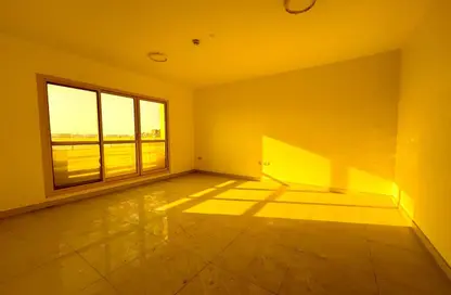 Empty Room image for: Apartment - 2 Bedrooms - 2 Bathrooms for rent in Shabia - Mussafah - Abu Dhabi, Image 1