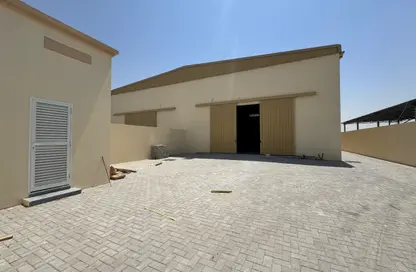 مستودع - استوديو - 2 حمامات للايجار في الصجعة الصناعية - آلصجعه - الشارقة