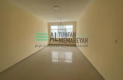 شقة - 3 غرف نوم - 3 حمامات للايجار في برج الشارقة 555 - كورنيش الخان - الخان - الشارقة