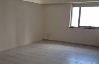 شقة - 1 حمام للايجار في B برج - الأبراج الإدارية - الخليج التجاري - دبي