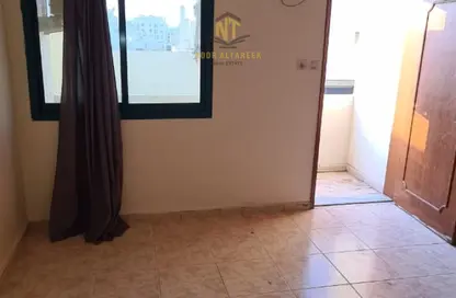 شقة - غرفة نوم - 1 حمام للايجار في النبعة - الشرق - الشارقة