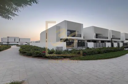 تاون هاوس - 4 غرف نوم - 5 حمامات للايجار في مها تون هوسيس - تاون سكوير - دبي