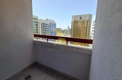 Apartment - 1 Bedroom - 2 Bathrooms for rent in Cornich Al Khalidiya - Al Khalidiya - Abu Dhabi