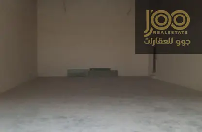 مستودع - استوديو - 1 حمام للايجار في أم الثعوب - أم القيوين