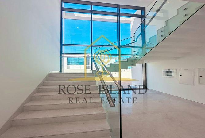 16012369 - Property Image 2