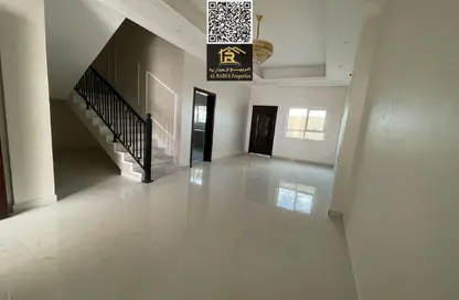 فيلا - 3 غرف نوم - 5 حمامات للايجار في الحليو 2 - الحليو - عجمان