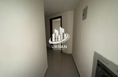 شقة - غرفة نوم - 1 حمام للايجار في شارع التعاون الجديد - التعاون - الشارقة