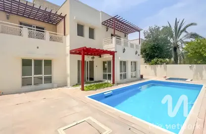 Villa - 6 Bedrooms - 5 Bathrooms for rent in Meadows 4 - Meadows - Dubai