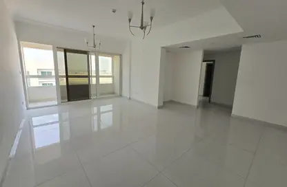 Apartment - 2 Bedrooms - 3 Bathrooms for rent in Muwaileh 29 Building - Muwaileh - Sharjah