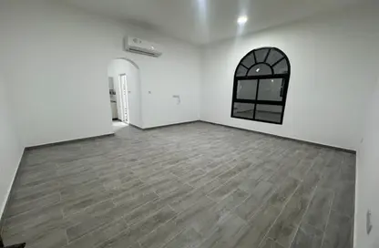 شقة - 1 حمام للايجار في مدينة الرياض - أبوظبي