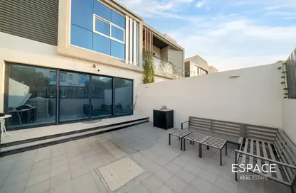 تاون هاوس - 3 غرف نوم - 4 حمامات للبيع في القرية الغربية - الفرجان - دبي