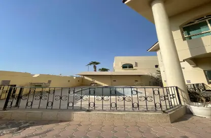 Villa - 4 Bedrooms - 4 Bathrooms for rent in Al Falaj - Al Riqqa - Sharjah