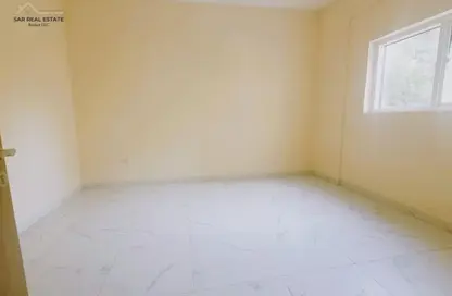 شقة - غرفة نوم - 1 حمام للايجار في النباعة - الشارقة