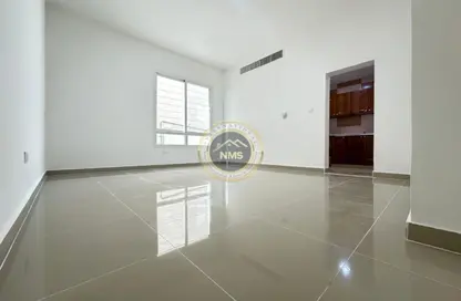 Apartment - Studio - 1 Bathroom for rent in Airport Road - Abu Dhabi
