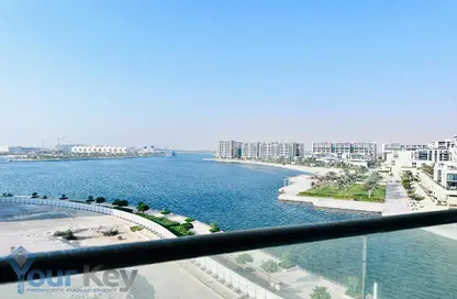Apartment - 2 Bedrooms - 4 Bathrooms for rent in VERA Building - Al Raha Beach - Abu Dhabi