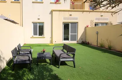 Garden image for: Villa - 2 Bedrooms - 3 Bathrooms for rent in Springs 2 - The Springs - Dubai, Image 1
