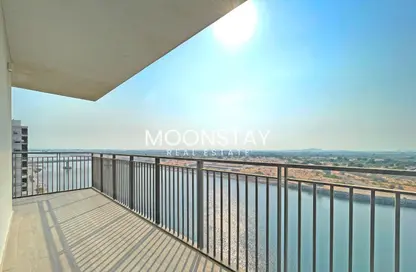 Apartment - 3 Bedrooms - 4 Bathrooms for sale in Waters Edge - Yas Island - Abu Dhabi