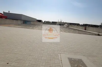أرض - استوديو للايجار في الصجعة الصناعية - الصجعة - الشارقة