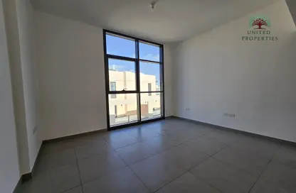 Empty Room image for: Apartment - 1 Bathroom for sale in Al Mamsha - Muwaileh - Sharjah, Image 1