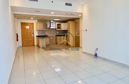 Apartment - 2 Bedrooms - 2 Bathrooms for rent in Global Lake View - JLT Cluster E - Jumeirah Lake Towers - Dubai