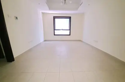 شقة - غرفة نوم - 2 حمامات للايجار في الممزر - الممزر - الشارقة - الشارقة