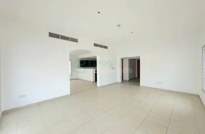 Villa - 2 Bedrooms - 4 Bathrooms for rent in District 8F - Jumeirah Village Triangle - Dubai