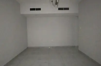 شقة - غرفة نوم - 2 حمامات للايجار في سراب 2 - الجادة - الشارقة