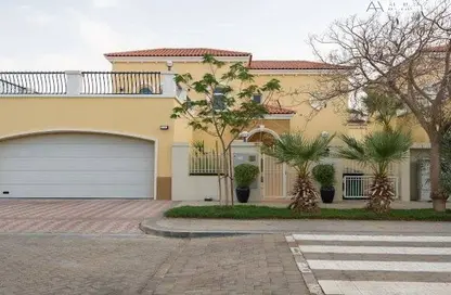Villa - 4 Bedrooms - 5 Bathrooms for sale in Jumeirah Park Homes - Jumeirah Park - Dubai Villa - 4 Bedrooms - 5 Bathrooms for sale in Jumeirah Park Homes - Jumeirah Park - Dubai