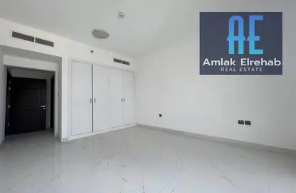 Empty Room image for: Apartment - 1 Bedroom - 2 Bathrooms for sale in Al Zorah - Ajman, Image 1