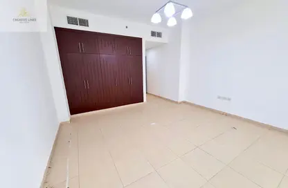 شقة - غرفة نوم - 2 حمامات للايجار في الزرعوني - الممزر - ديرة - دبي