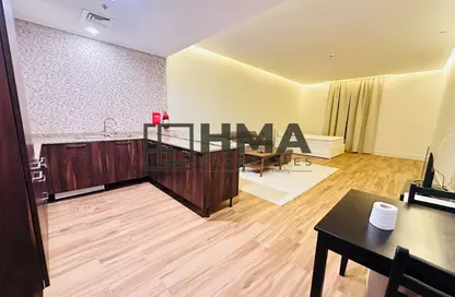 Apartment - Studio - 1 Bathroom for rent in Al Garhoud - Dubai