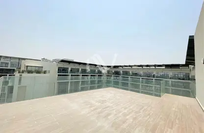 Apartment - 3 Bedrooms - 4 Bathrooms for rent in Oasis 2 - Oasis Residences - Masdar City - Abu Dhabi