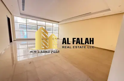 فيلا - 4 غرف نوم - 6 حمامات للايجار في المرقاب - الحيرة - الشارقة