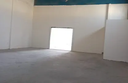Warehouse - Studio - 1 Bathroom for rent in Umm Al Thuoob - Umm Al Quwain