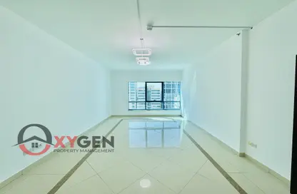 شقة - 2 غرف نوم - 4 حمامات للايجار في برج جمال - معسكر آل نهيان - أبوظبي