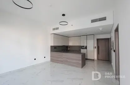 شقة - غرفة نوم - 1 حمام للبيع في رويال ريجينسي - الخليج التجاري - دبي