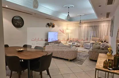 Apartment - 3 Bedrooms - 3 Bathrooms for rent in Palm Tower 1 - Palm Towers - Al Majaz - Sharjah