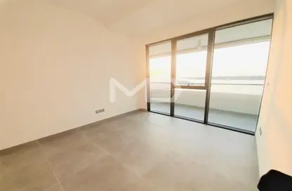 Empty Room image for: Apartment - 2 Bedrooms - 3 Bathrooms for rent in Al Raha Lofts - Al Raha Beach - Abu Dhabi, Image 1