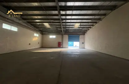Warehouse - Studio - 1 Bathroom for rent in Al Sajaa Industrial - Al Sajaa - Sharjah