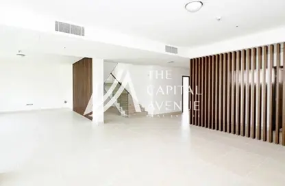 Villa - 4 Bedrooms - 5 Bathrooms for sale in West Yas - Yas Island - Abu Dhabi