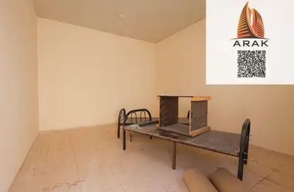 سكن عمال - استوديو - 8 حمامات للايجار في الجرف 3 - الجرف - عجمان وسط المدينة - عجمان