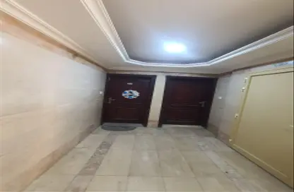 عمارة بالكامل - استوديو - 8 حمامات للبيع في تجارية مويلح - الشارقة