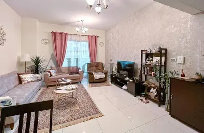 شقة - 2 غرف نوم - 2 حمامات للبيع في مساكن النخبة رقم 3 - مساكن النخبة الرياضية - مدينة دبي الرياضية - دبي