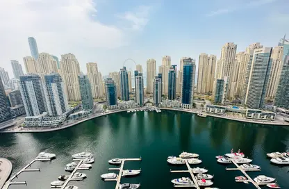 Apartment - 3 Bedrooms - 4 Bathrooms for sale in Vida Residences Dubai Marina - Dubai Marina - Dubai