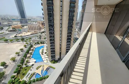 Apartment - 1 Bedroom - 2 Bathrooms for rent in Boulevard Crescent Tower 1 - BLVD Crescent - Downtown Dubai - Dubai
