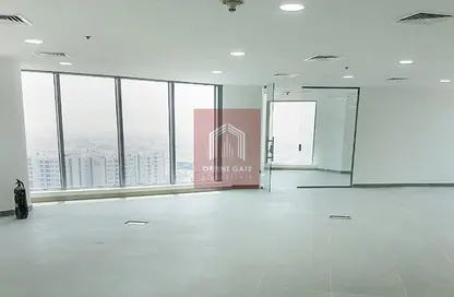 Empty Room image for: Office Space - Studio for sale in I Rise Tower - Barsha Heights (Tecom) - Dubai, Image 1